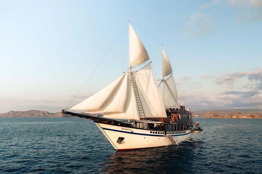 Bhavana liveaboard sailing Raja Ampat
