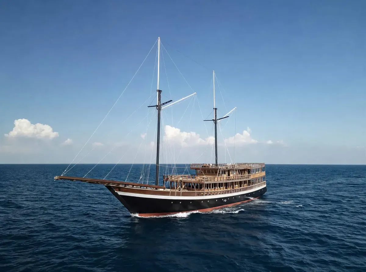 Coralia II Liveaboard liveaboard sailing Raja Ampat