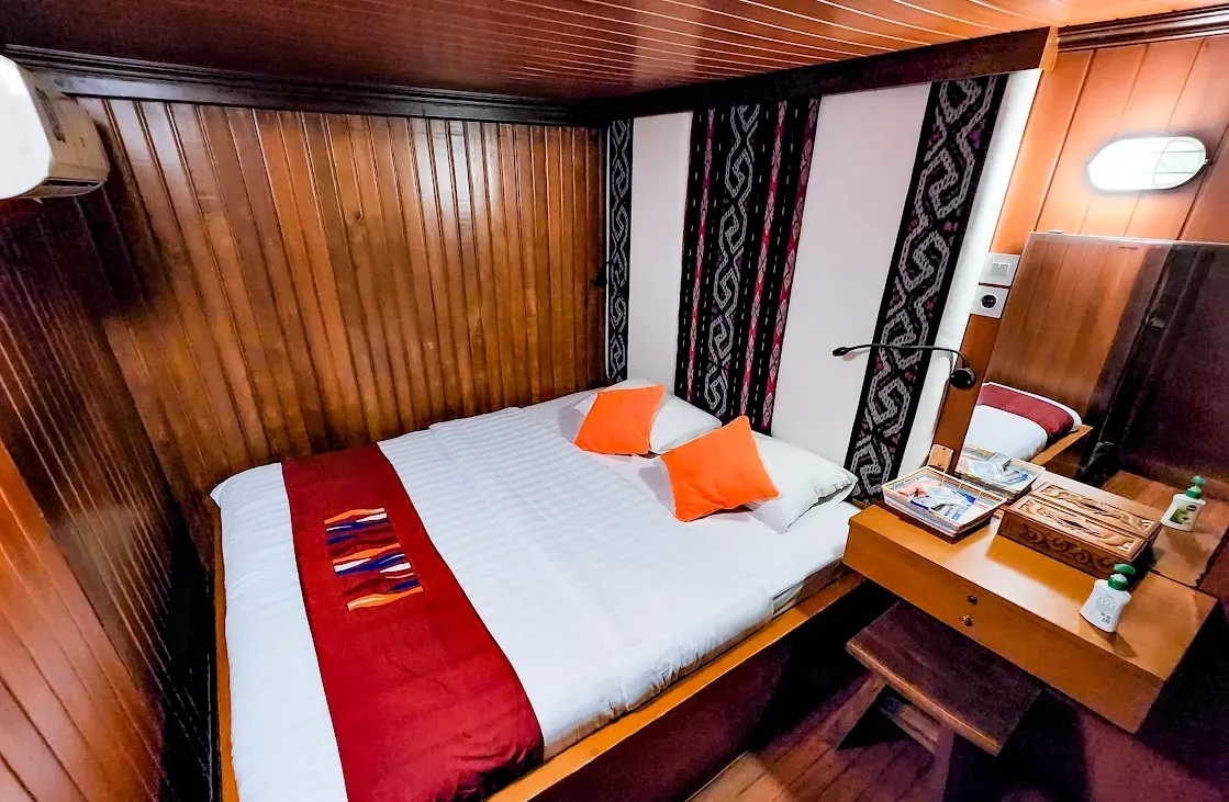 Liveaboard interior — Sea Safari 6 Double bed cabin