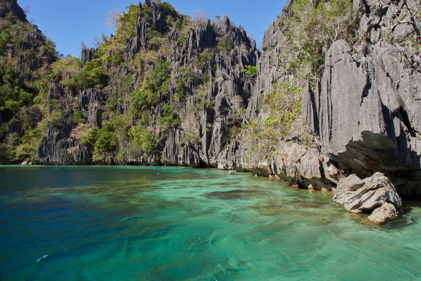 Tropical island seascape — Coron and Calamian Islands - Coron1729