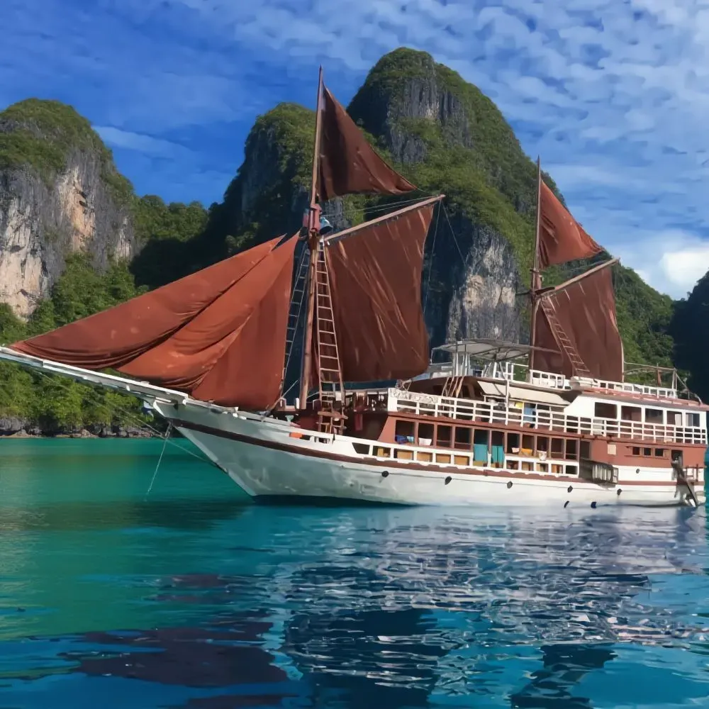 Seamore Papua liveaboard sailing Raja Ampat
