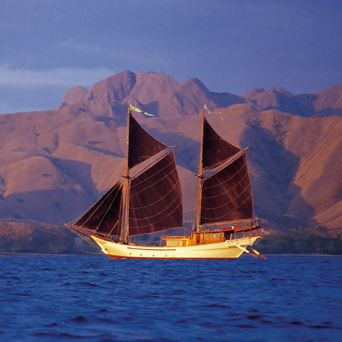Silolona Liveaboard liveaboard sailing Raja Ampat