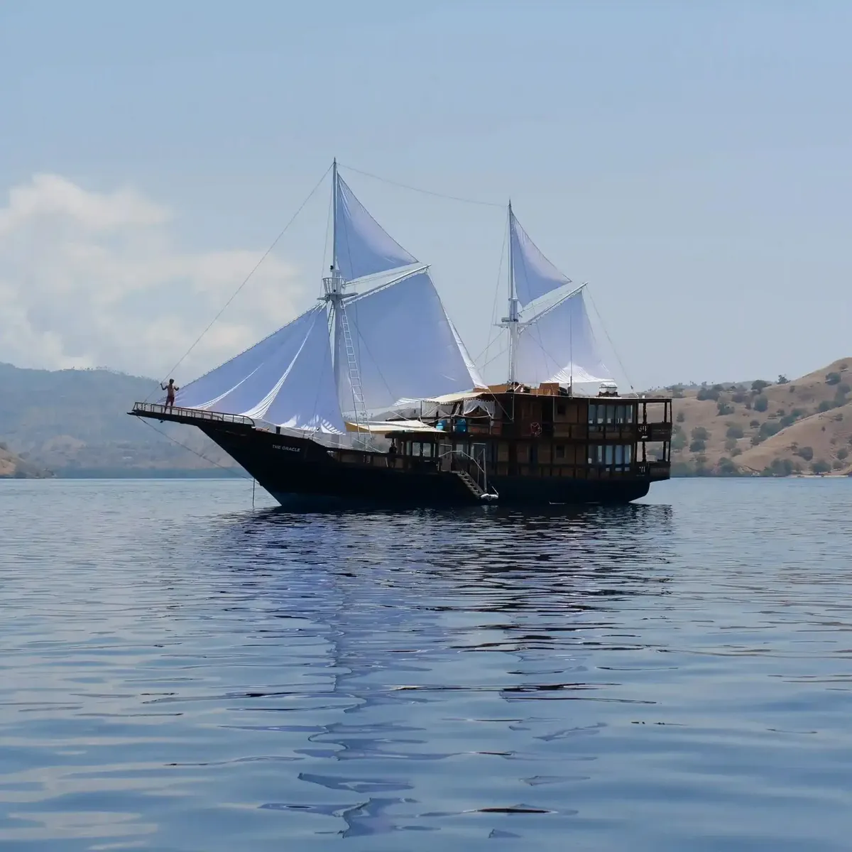 The Oracle Yacht Liveaboard liveaboard sailing Raja Ampat